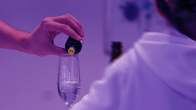 Eine 19-j&auml;hrige Frau wurde wohl am Wochenende in Unterfranken vergewaltigt. Auf einer Faschingsparty bekam sie wohl K.O-Tropfen ins Getr&auml;nk. Symbolbild: Jochen N&uuml;tzel