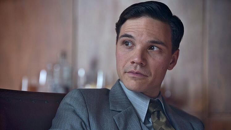 Kommunist Wolfgang K&uuml;rschner (Sebastian Urzendowsky) nimmt in der ostdeutschen Nachkriegs-Ordnung schnell eine gehobene Position ein.