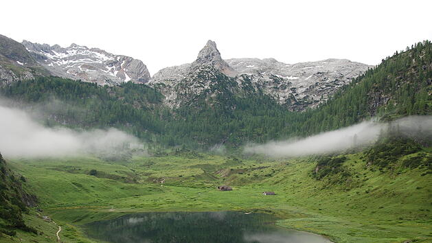 Funtensee Bayern Berchtesgadener Alpen k&auml;ltester See Deutschland K&auml;lterekord minus 45 Grad Nationalpark Berchtesgaden Wanderung Saugasse K&ouml;nigssee Steinernes Meer K&auml;rlingerhaus Watzmann Bergsee alpine Landschaft Hochplateau Inversionswetterlage Kaltluftsee doppelte Baumgrenze extreme K&auml;lte Wetterph&auml;nomen St. Bartholom&auml; Gebirgssee Winterlandschaft Schnee Eis Bergpanorama Naturschutzgebiet Wanderziel Outdoor Bayern