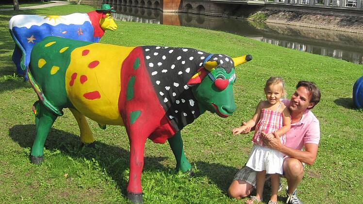 Anfangs waren die Tiere knallbunt bemalt.