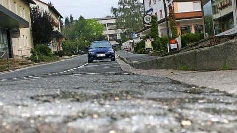 Für den Ausbau von Straßen in Ebermannstadt werden die Anwohner zur Kasse gebeten.  Foto: Josef Hofbauer