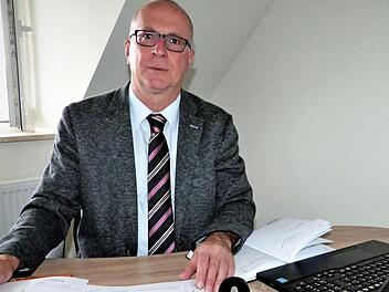 Feiert morgen seinen 60. Geburtstag: der Ködnitzer Bürgermeister Stephan Heckel-Michel Foto: Werner Reißaus