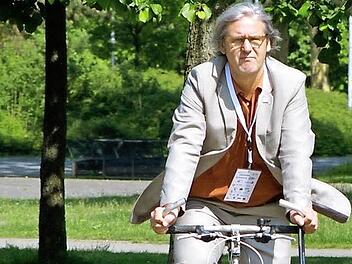 Steigt gern aufs Fahrrad: Jochen Partsch, Oberbürgermeister von Darmstadt Foto: Archiv