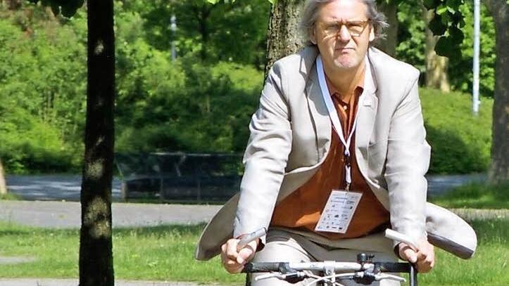 Steigt gern aufs Fahrrad: Jochen Partsch, Oberbürgermeister von Darmstadt Foto: Archiv