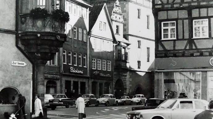 So stellte sich die Herrngasse in Coburg in den 60er Jahren vom Marktplatz aus gesehen dar. Foto: Archiv