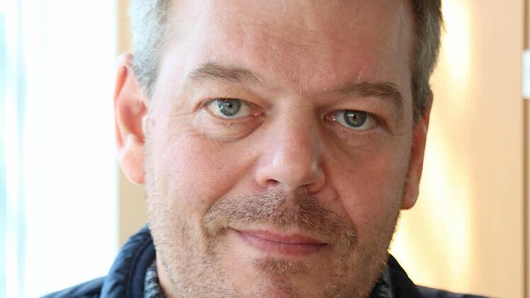 Stephan Erhardt ist seit 2010 Lehrer für Geografie und Deutsch am Gymnasium in Höchstadt. Foto: Christian Bauriedel