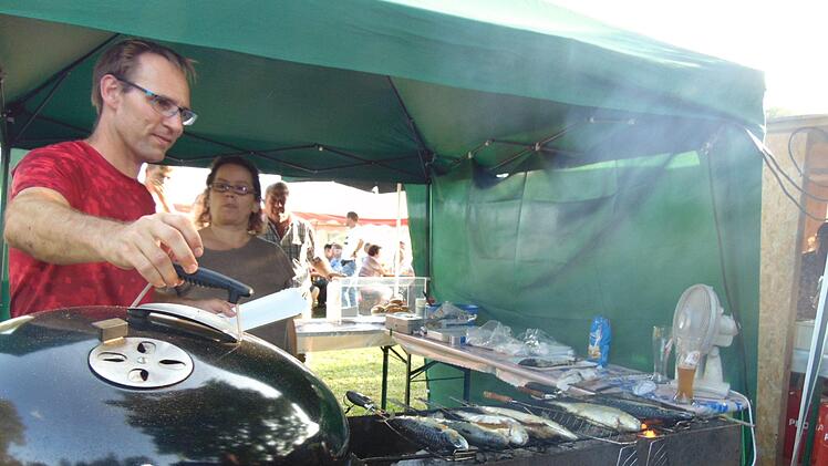 Auf der Speisekarte stand natürlich Fisch. Foto: Petra Malbrich