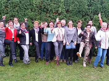 Eine lustige Truppe, die Gymnastikdamen. Helga Vierheilig