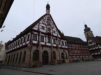 Ganz neue Perspektiven haben sich für das Rathaus ergeben, weil nun zwei große Veranstaltungsräume entstehen. Foto: Josef Hofbauer