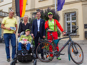 W&uuml;rzburger radelt &uuml;ber 1000 Kilometer f&uuml;r kranke Kinder - "seltene Erkrankungen sind t&uuml;ckisch"