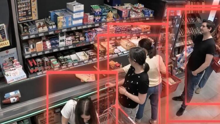 Penny: Neue KI scannt jetzt Kunden an der Discounter-Kasse