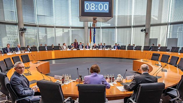 Anh&ouml;rung des Parlamentarischen Kontrollgremiums