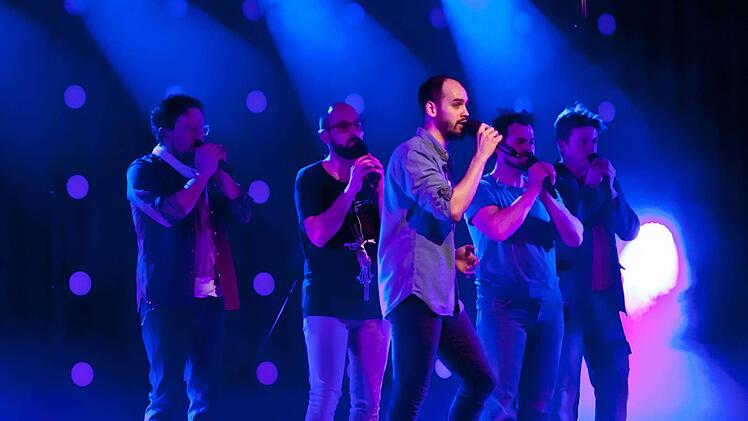 "Viva Voce" beim Gastspiel in der Gerold-Strobel-Halle in Bad Rodach.Foto: Jochen Berger