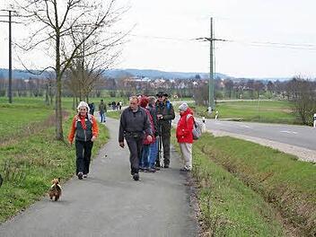 Wanderer sind unterwegs.  Foto: Mathias Erlwein