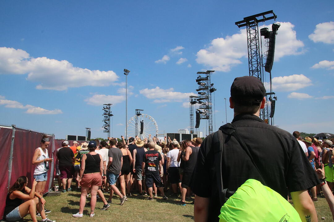 Halbnackt oder im Kostüm: Stimmung bei RIP 2017