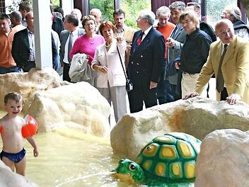 Im September 2004 wurde das Abenteuerland eingeweiht, das dem Mutter-Kind-Bereich mehr Schwung verlieh.  Fotos: FT-Archiv