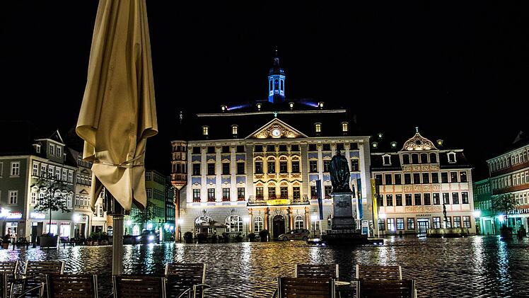 Marktplatz Coburg um Mitternacht - vom Stadthaus aus gesehenFoto: Jochen Berger