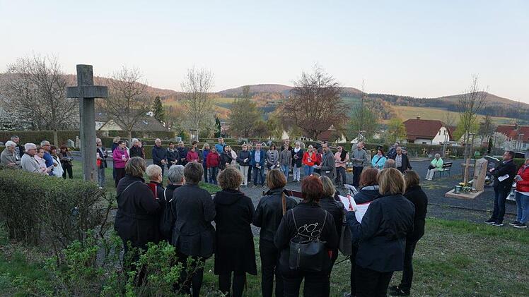 Karsamstag Abend wurde in Wildflecken "All In" gefeiert, die Feier der österlichen Geheimnisse in einer neuen liturgischen Form. Foto: Marion Eckert