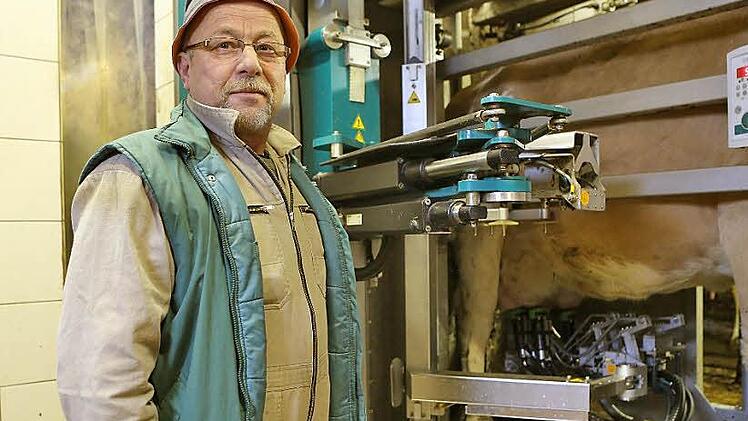 125 000 Euro investierte Klaus Wanner aus Wässerndorf (Landkreis Kitzingen) in seinen Melkroboter. Durch diesen ist er flexibler geworden. Alle Fotos: Barbara Herbst