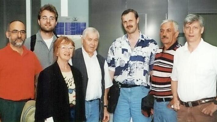 Helmut Zaby, Christian Wennmacher, Theresa Zaby, Christian Ulbrich, Gerald Brehm, der schon verstorbene Andreas Stark sowie Eberhard Ranger (v. l.) vor 20 Jahren in Castlebar