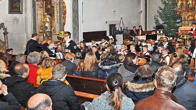 Das Nachwuchsorchester unter der Leitung von Klaus Huber Foto: Karl Heinz Wirth