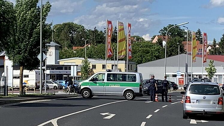 Werneck: Stromausfall in Krankenhaus - Polizei mit Großaufgebot und Hubschrauber im Einsatz