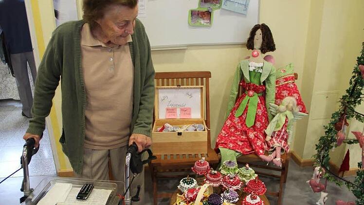 Adventsmarkt im Seniorenzentrum.