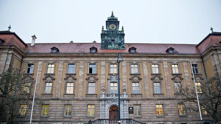 Prozess in Schweinfurt: Mann gesteht sexuellen Missbrauch