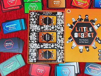 Spiele-Rezension Little Secret - Ausgefallene Weltreise für wortgewandte Agenten