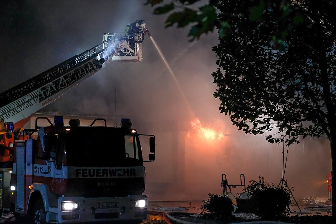 Nürnberg: Lidl brennt
