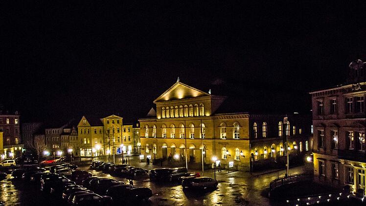 Blick auf den Coburger Schlossplatz bei NachtFoto: Jochen Berger
