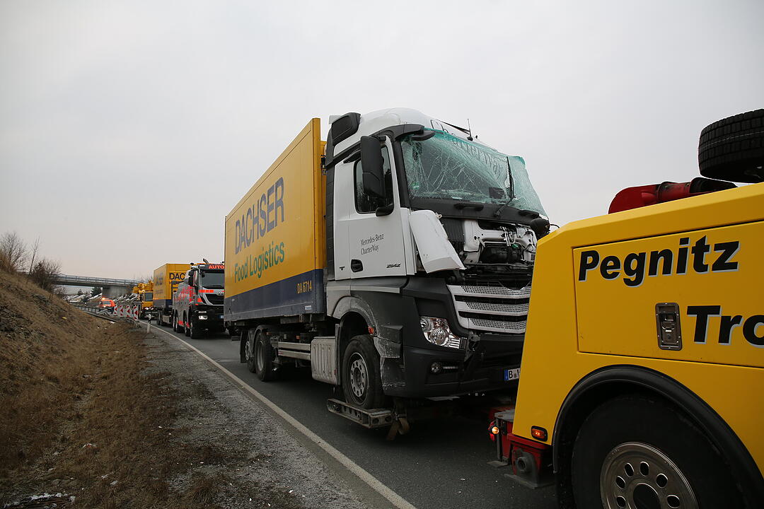 Schwerer Lkw-Unfall im Landkreis Hof