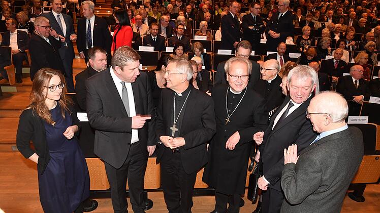 Im Gespräch mit Erzbischof Ludwig Schick: Die Abgeordneten  Lisa Badum und Andreas Schwarz