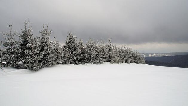 Sturmtief "Telse" fegt &uuml;ber Deutschland: Orkanb&ouml;en und starker Schneefall erwartet