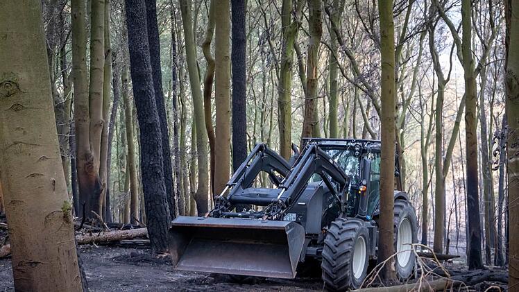 Waldbrand-Einsatz bei Waldaschaff bald beendet: Kreisbrandrat zufrieden