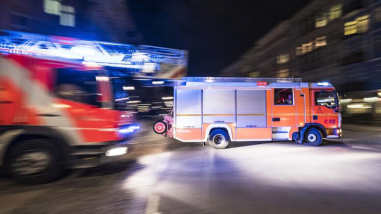 Berliner Feuerwehr - Ausrücken
