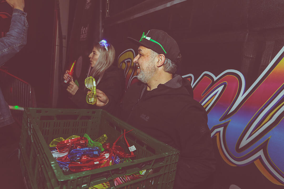 Neon Mixxed Clash m/ DJ Da Base + Nora & Chris