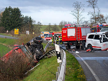 Schwerer Unfall auf Bundesstraße zwischen Trier und Bitburg