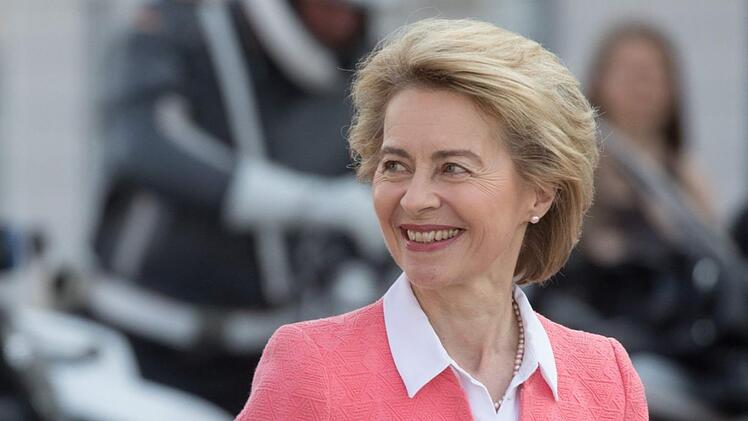 Laut Medienberichten soll die Bundeswehr neue Waffen f&uuml;r einen dreistelligen Millionenbetrag bekommen. Symbolbild:  Kay Nietfeld/dpa