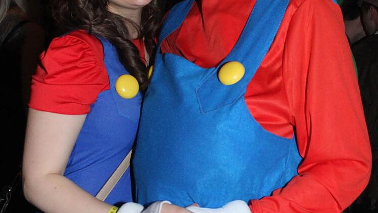 Wenn das mal keine Nintendo-Fans sind: Super-Mario und Luigi - unverkennbar mit Schnurrbart. Foto: Sonja Adam