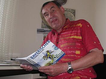 Rudolf Ressel hört als Sportrichter im Fußballkreis Rhön auf. Sein Nachfolger heißt Manfred Schneider.Oliver Schikora