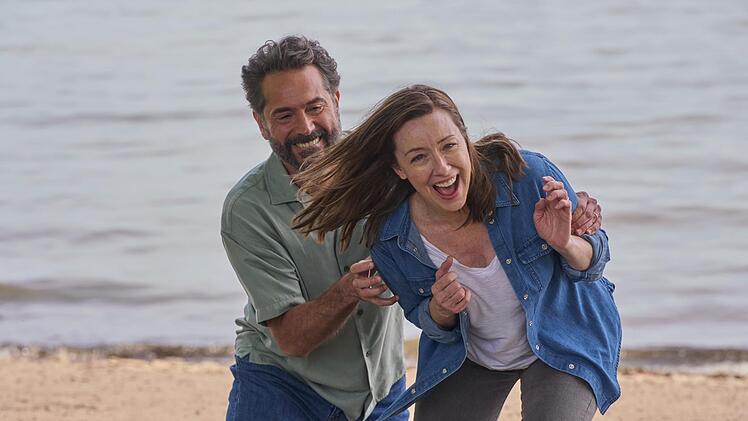 Welche Rolle spielte Dr. Michael Hamda (Omar Metwally) im bisherigen Leben von Amy (Molly Parker)? Die junge Ärztin muss herausfinden, was in den letzten acht Jahren passiert ist.