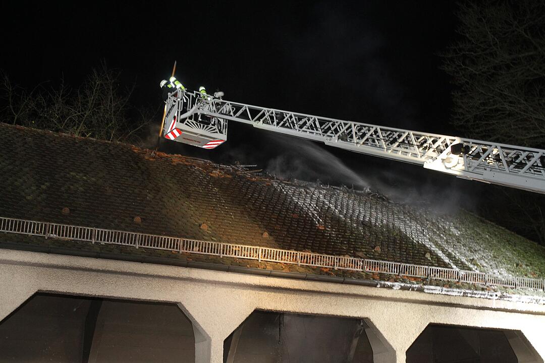 Nürnberg: Brand in Grundschule - Brandstiftung?
