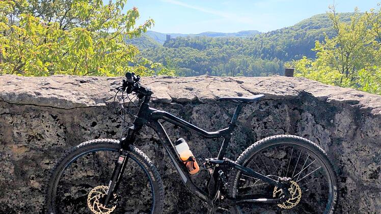 In der Fr&auml;nkischen Schweiz lohnt der Ausblick jede M&uuml;he.