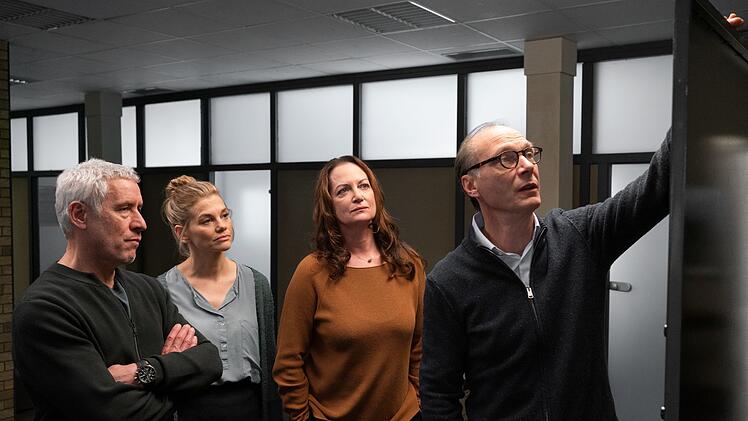 Die Flensburger Kommissarin Jana Winter und ihr Team ermitteln in einem verzwickten Todesfall (von links): Matthias Hamm (Ralph Herforth), Alwa Sörensen (Lisa Werlinder), Jana Winter (Natalia Wörner) und Arne Brauner (Martin Brambach).