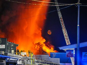 Gro&szlig;brand in Stuttgart