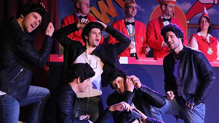 Prunksitzung der "Öwerdöllwer Fosenochts-Gemeinschaft". Foto: Gerd Schaar