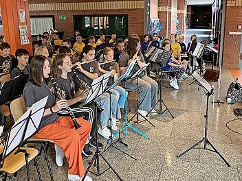 Die Musikvereinigung Ebensfeld begeisterte mit einem vielseitigen Konzert.