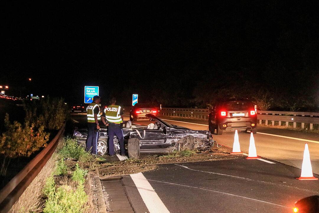 Schwerer Unfall auf A70 bei Ebelsbach: Mit 1,1 Promille gegen die Leitplanke