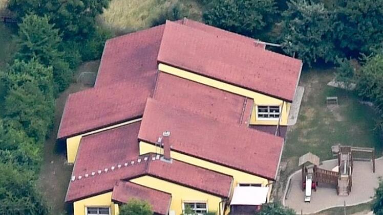 Der Kindergarten St. Ursula in DörfleinsLuftbild: Ronald Rinklef